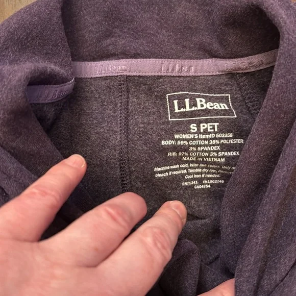 LL Bean plum colored cowl neck sweatshirt size SP - Picture 2 of 4